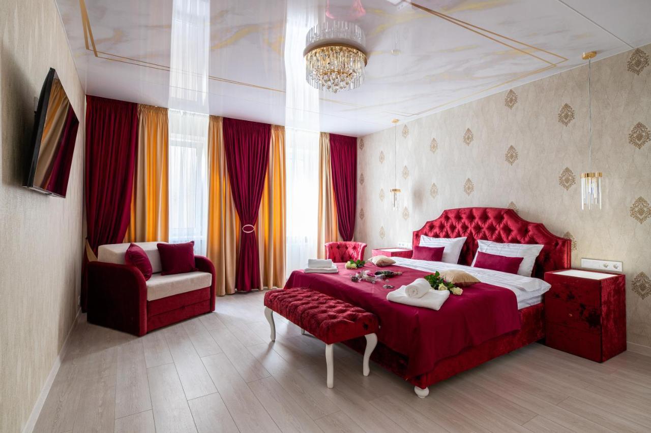 לבוב Rynok Square City Center Two Bedroom Apartment! מראה חיצוני תמונה