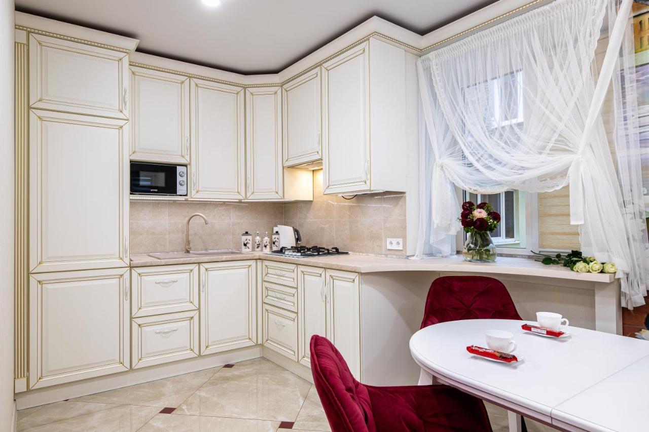 לבוב Rynok Square City Center Two Bedroom Apartment! מראה חיצוני תמונה