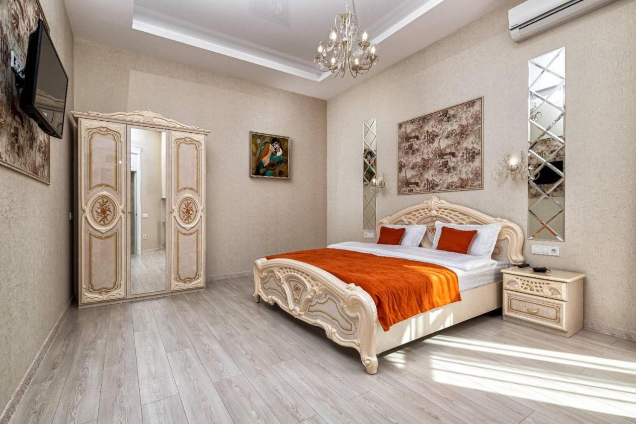 לבוב Rynok Square City Center Two Bedroom Apartment! מראה חיצוני תמונה