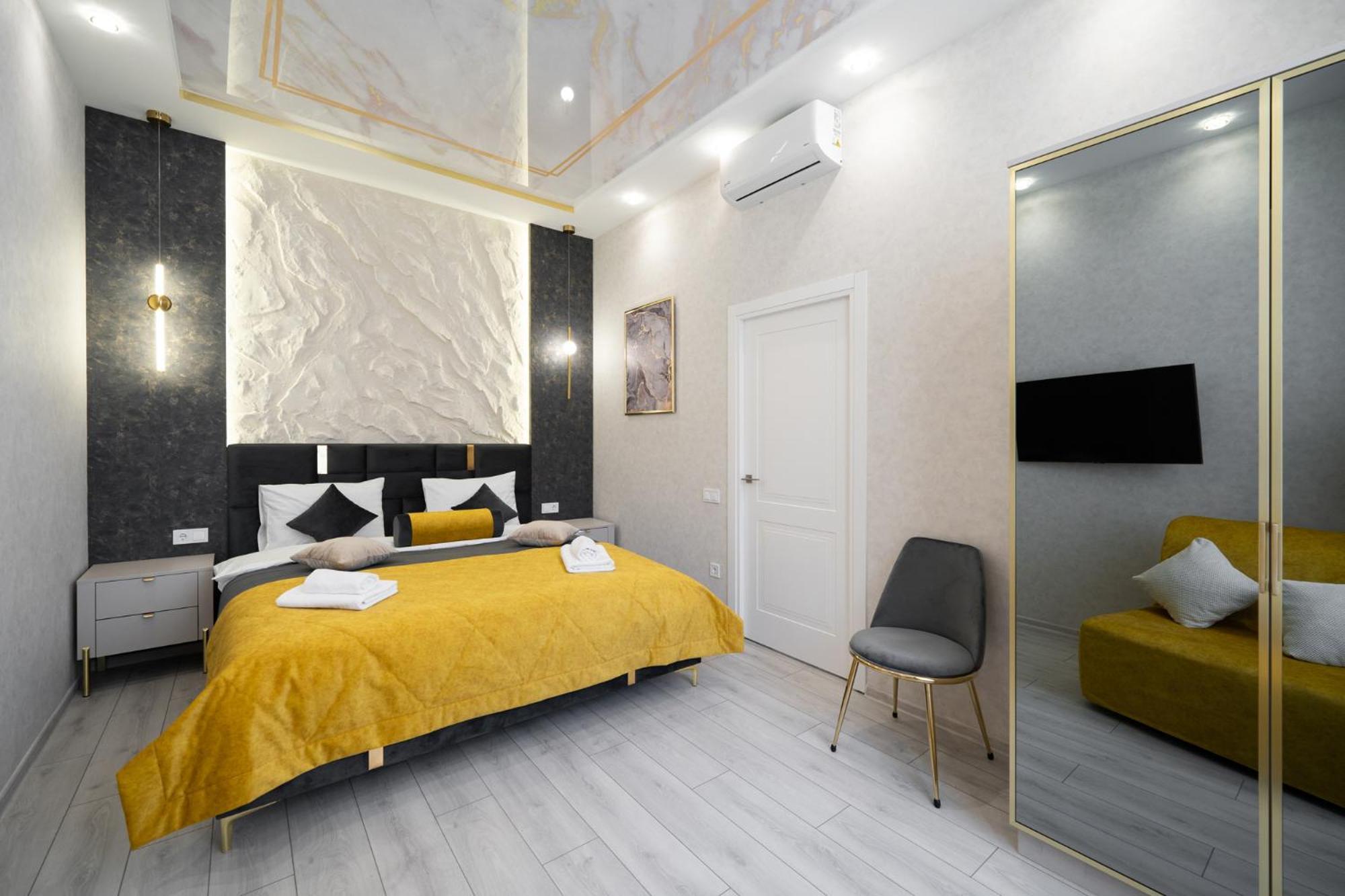 לבוב Rynok Square City Center Two Bedroom Apartment! מראה חיצוני תמונה