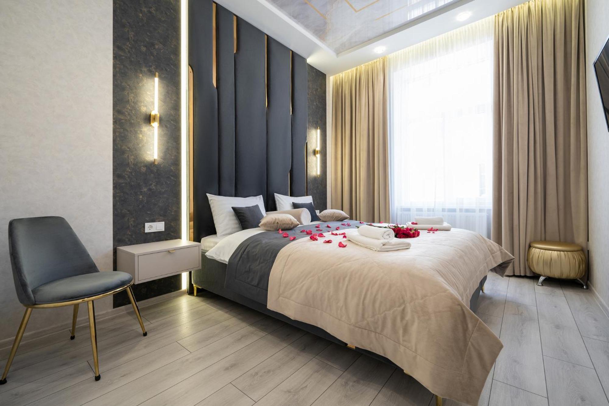 לבוב Rynok Square City Center Two Bedroom Apartment! מראה חיצוני תמונה