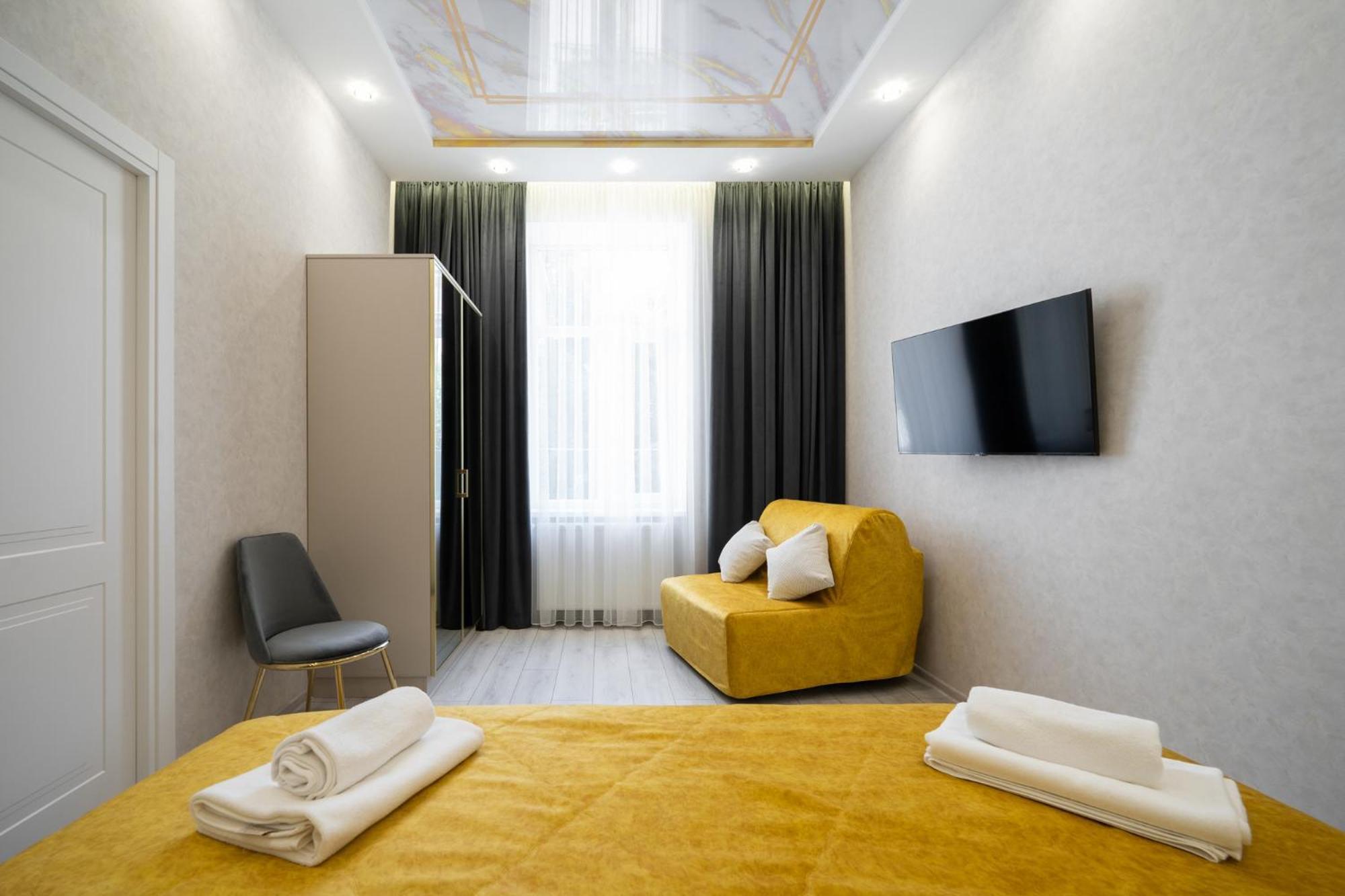לבוב Rynok Square City Center Two Bedroom Apartment! מראה חיצוני תמונה